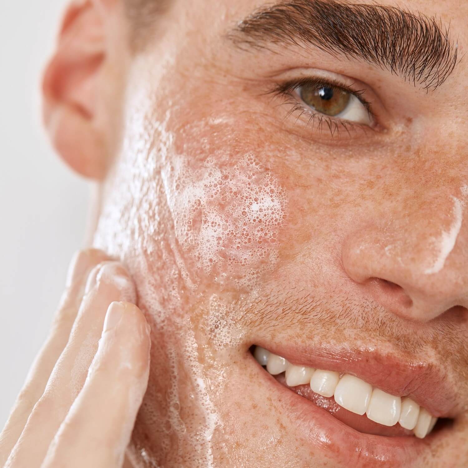 PORES PERFECTING CLEANSER (LIMPIADORA PERFECCIONADORA DE POROS)